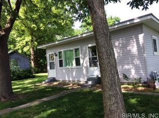 2219 S 1st St, Fayetteville, IL 62258
