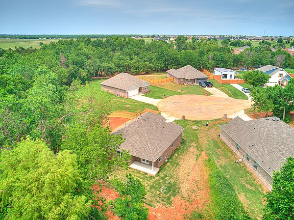 4th image of 9897 Abington Cir