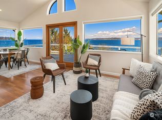 8124 SW Hawthorne Ln, Vashon, WA 98070