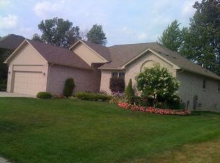 49208 Monmouth Dr, Chesterfield, MI 48047