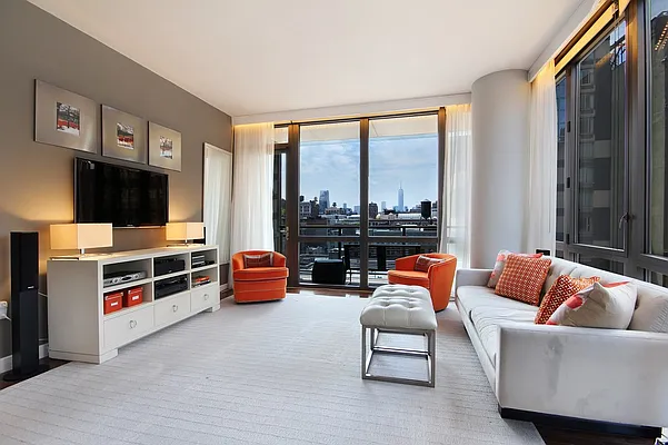 Sold by Corcoran | media 19