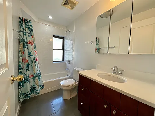 Rented by Compass | media 33