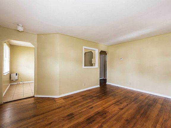 4th image of 19319 120th Ave