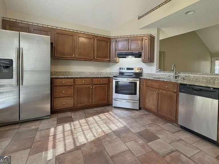 108 Crestwood Ct — Photo 6