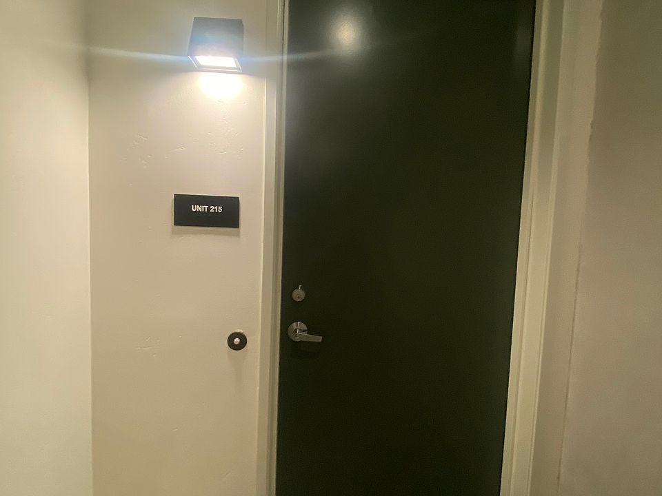 1st image of 3067 N Park Way #215