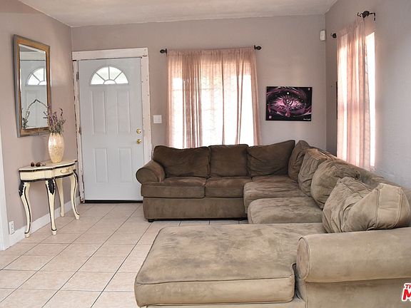 4th image of 1604 W 70th St
