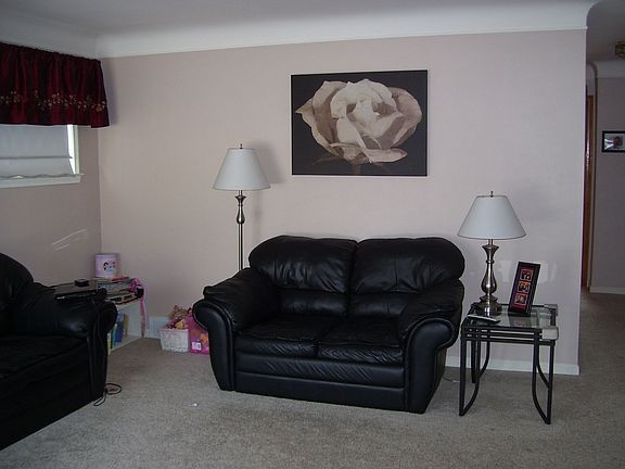 2nd image of 4154 Vassar St