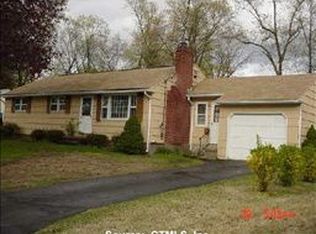 35 Sidor Dr, Enfield, CT 06082