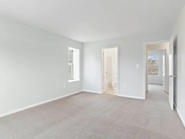 2403 S Walter Reed Dr — Photo 13