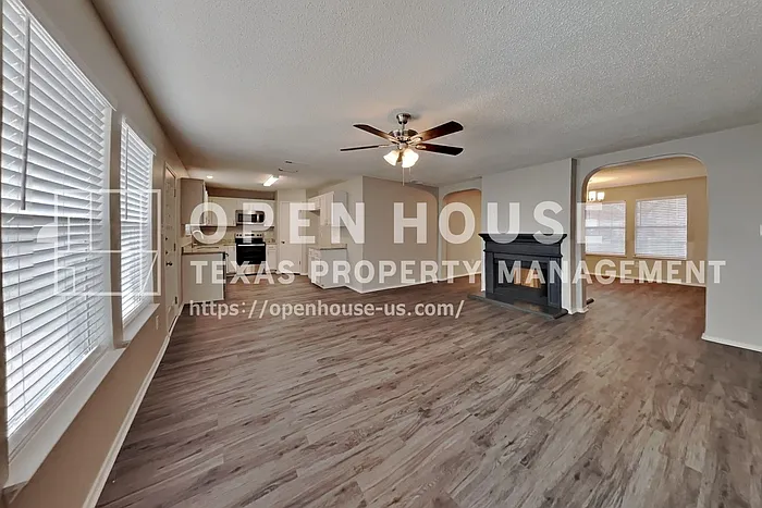 1108 Halifax Ln — Photo 5