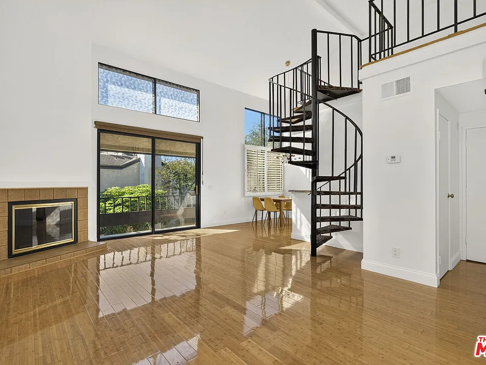 8701 Falmouth Ave #202