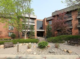 7250 Lewis Ridge Pkwy APT 110, Edina, MN 55439