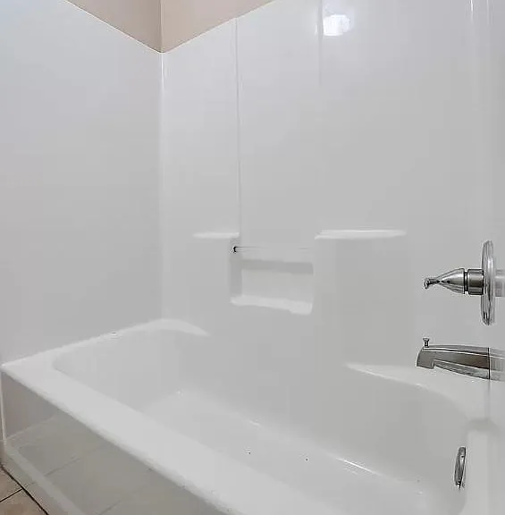 501 E Washington Ave — Photo 17
