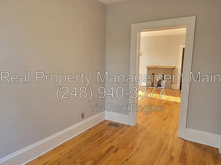 715 Parker St #5 — Photo 9