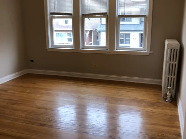 3037 N Long Ave #2F, Chicago, IL 60641