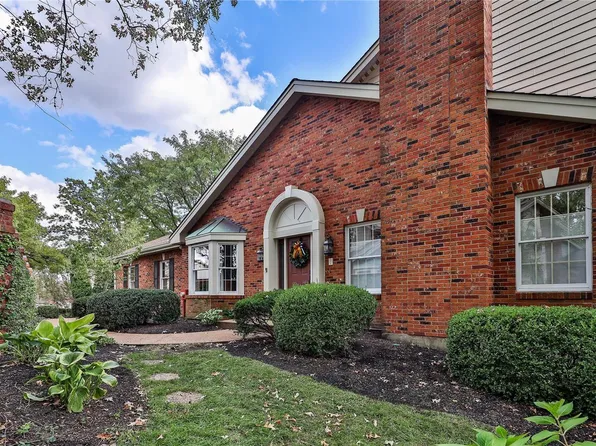 13359 Fairfield Circle Dr, Chesterfield, MO 63017