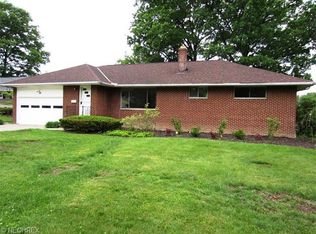 404 Cary Jay Blvd, Richmond Heights, OH 44143