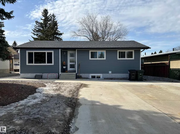 4 Eagle Dr, Strathcona County, AB T8A 0E2