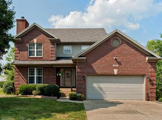 7905 Stonemeadow Dr, Louisville, KY 40218