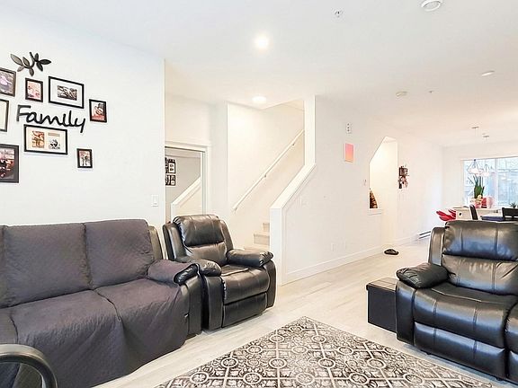 2nd image of 24108 104th Ave #72