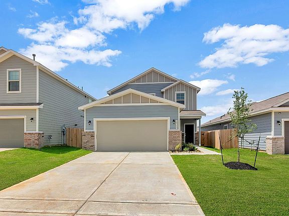 3rd image of 25727 Boxwood Hedge Ln