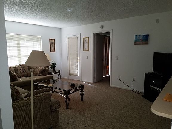 3rd image of 8158 Fairways Cir #T202