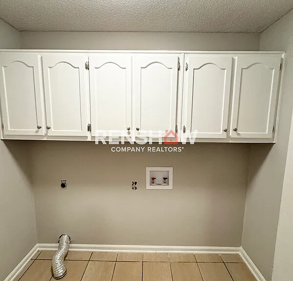 8177 Kimbrook Dr — Photo 7