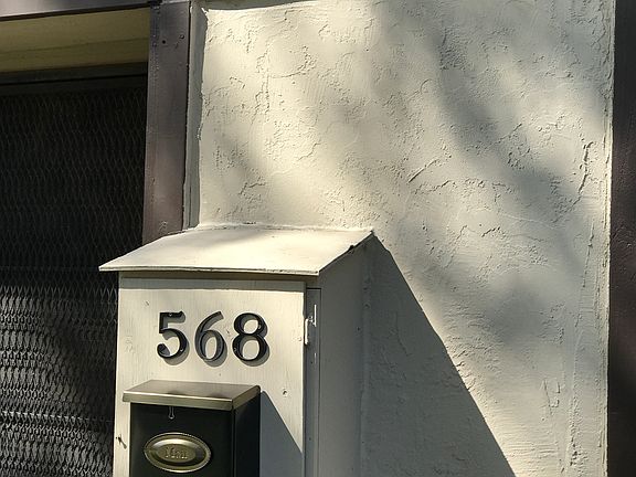 5th image of 568 Palmetto Dr