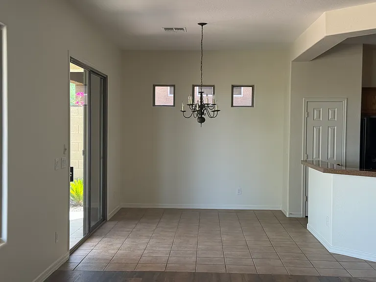 2344 W Clearview Trl — Photo 10