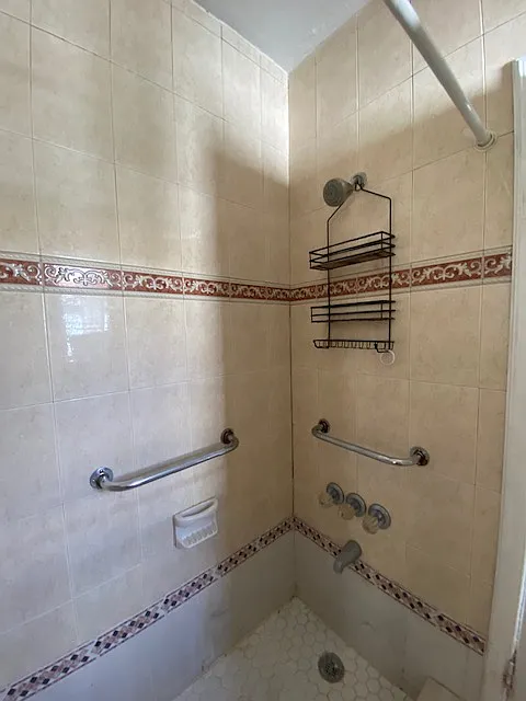 3 bed, 1500 sqft, $3,000 — Photo 2
