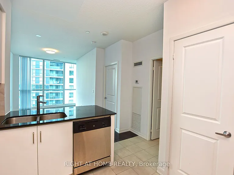 215 Sherway Gardens Rd #2805 — Photo 36