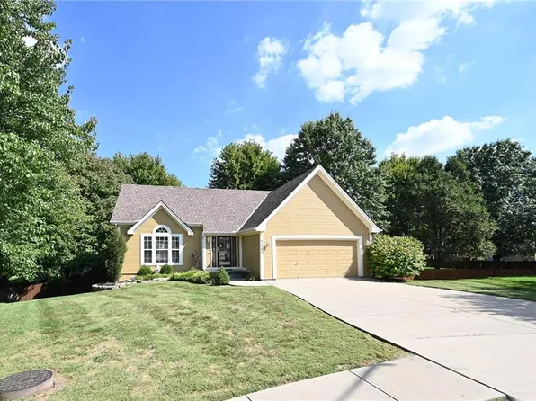 9115 N Camden Ave, Kansas City, MO 64154