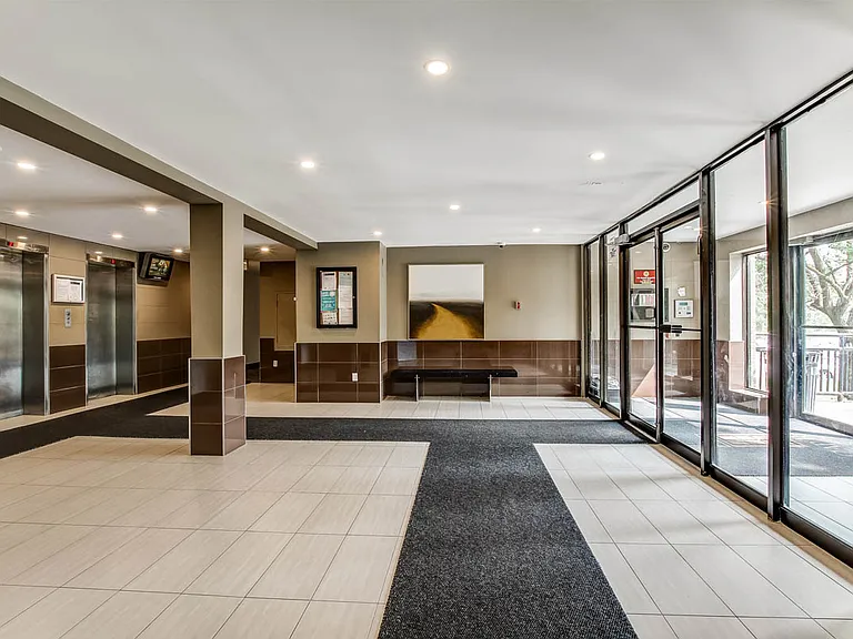 80 Orenda Ct — Photo 1