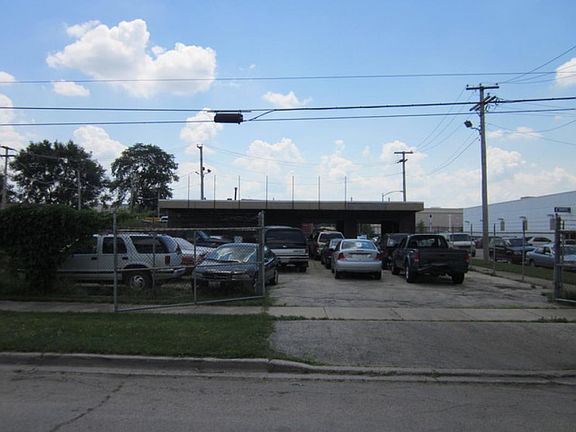 2nd image of 4539 W 91st St