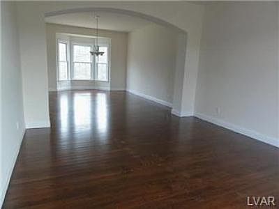 5th image of 206 Sonny Dr