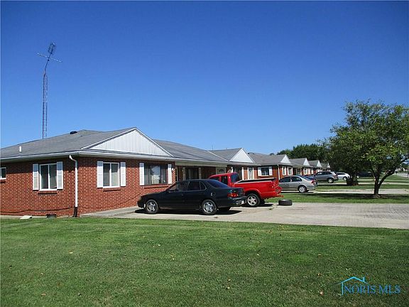 4th image of 2214-2216 2218 Royal Palm Ave #9