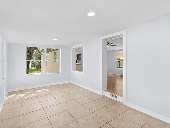 3rd image of 2612 Juarez Ave