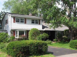 16 Malpass Rd, Albany, NY 12203