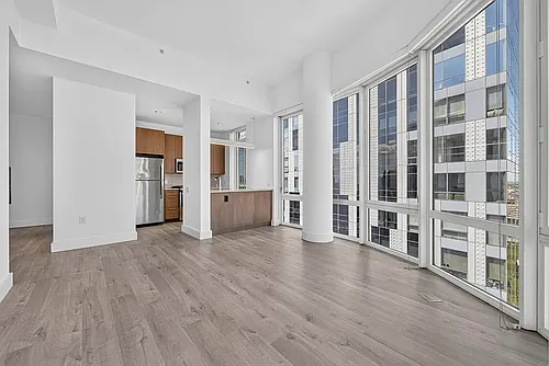 86 Fleet Pl Photo 1
