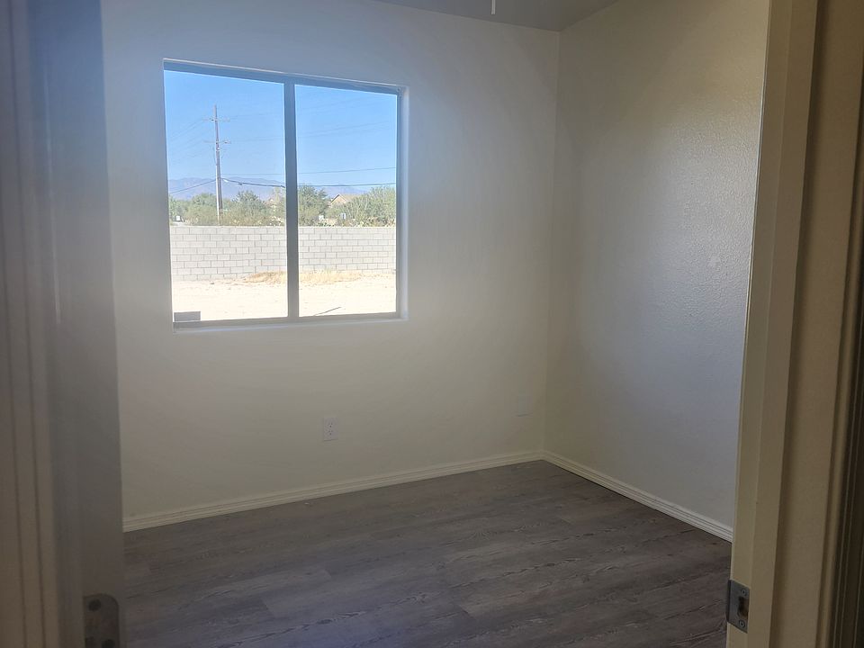 2nd image of 7902 S Farmview Pl