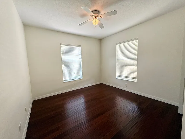 3846 Mandalay Dr — Photo 27