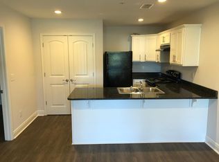 313 N Navy Blvd #2B, Pensacola, FL 32507