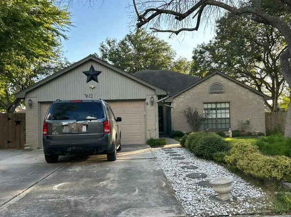 7612 Forest Fern, Live Oak, TX 78233