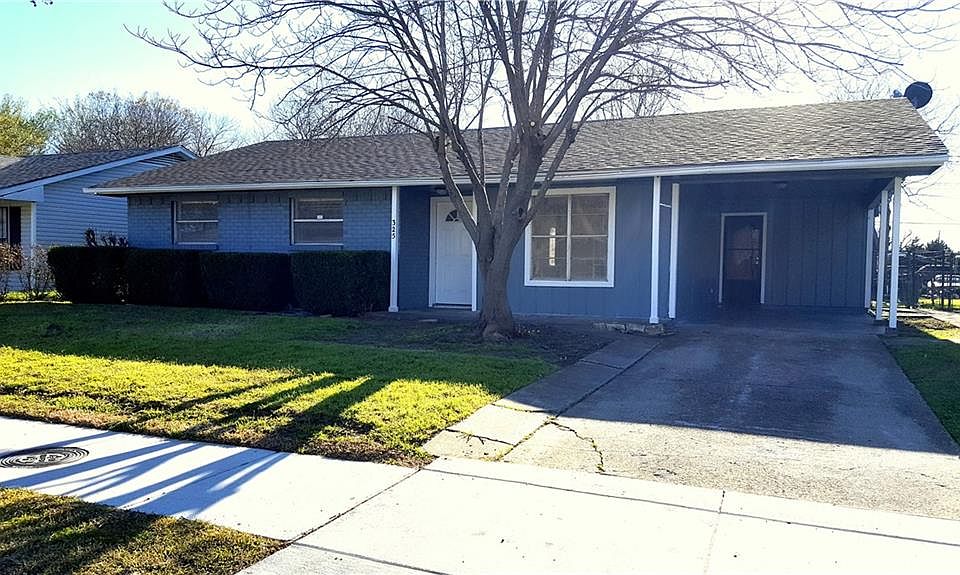 1st image of 325 Pecan St