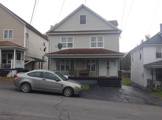 13 Green St, Carbondale, PA 18407