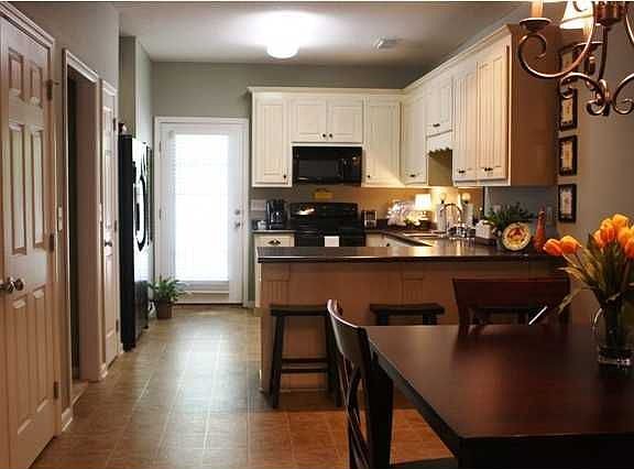 3rd image of 6722 Covington Villas Dr