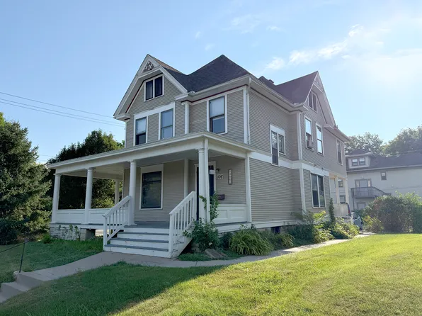 106 S Dodge St, Iowa City, IA