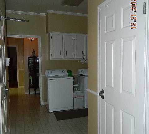 5th image of 105 Holly Dr