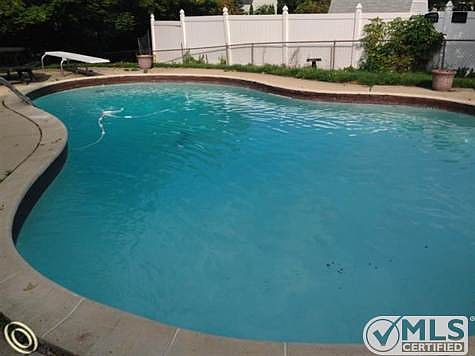 Deep Pool