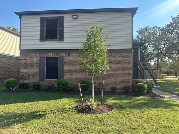 715 Skylark Rd #C